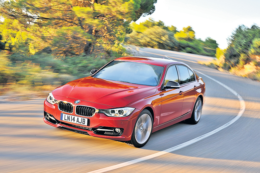 The new BMW 3 Series Sedan, Sport Line (10/2011)