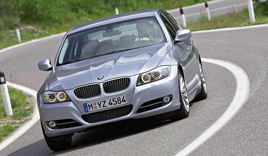 BMW-3-series-E90-front-3