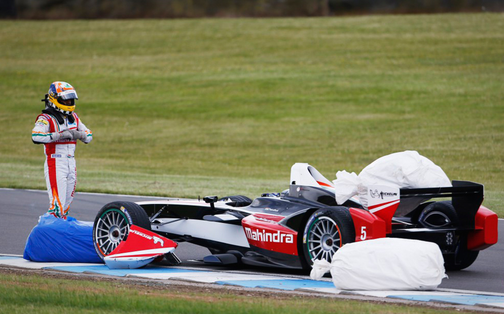 Karun Chanhok crash, Formula E test day