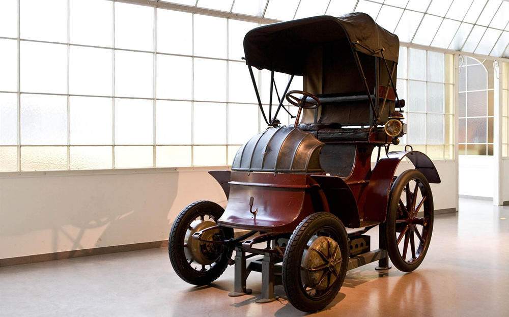 Test your knowledge: Lohner-Porsche