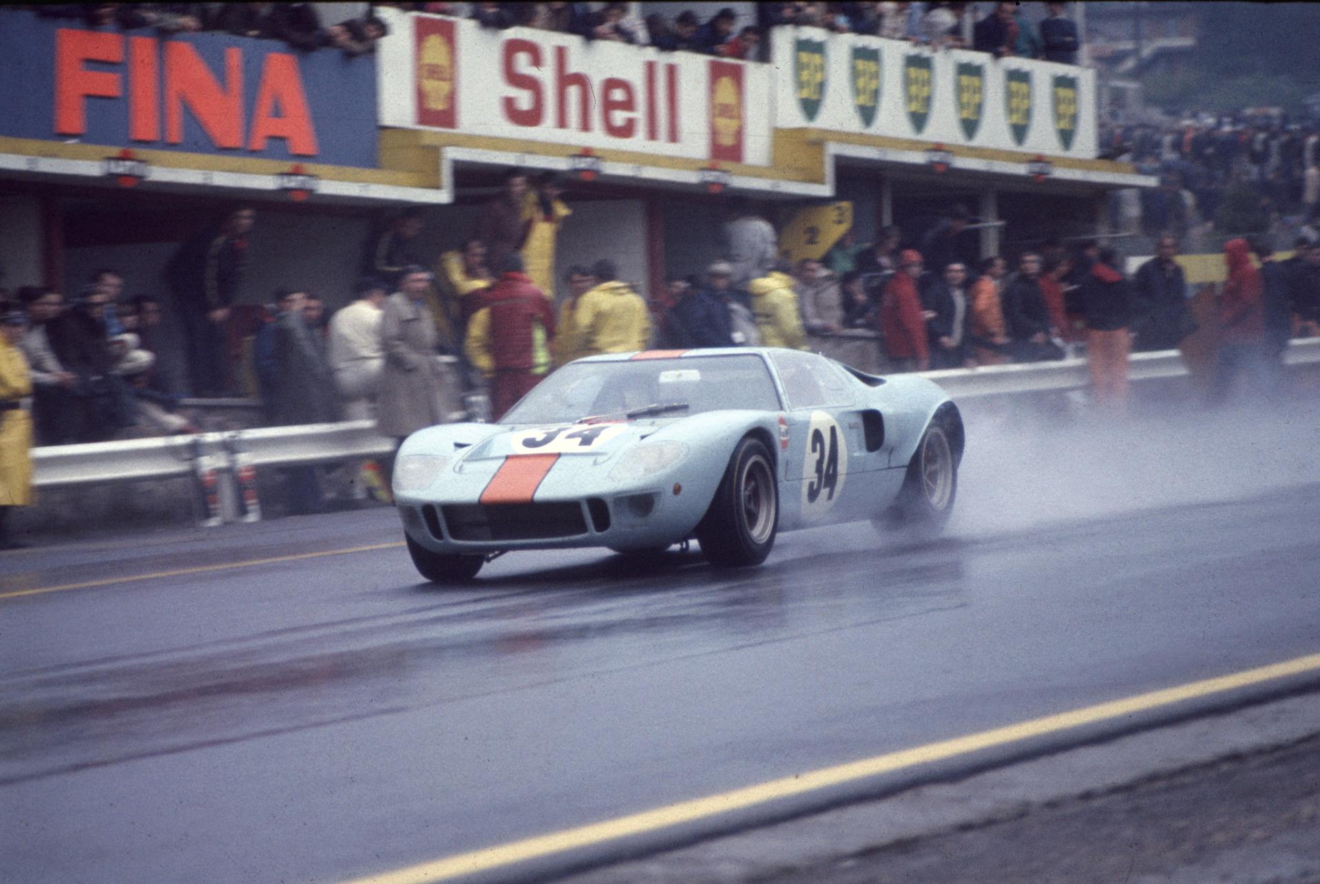 1966 Ford GT40 at Le Mans