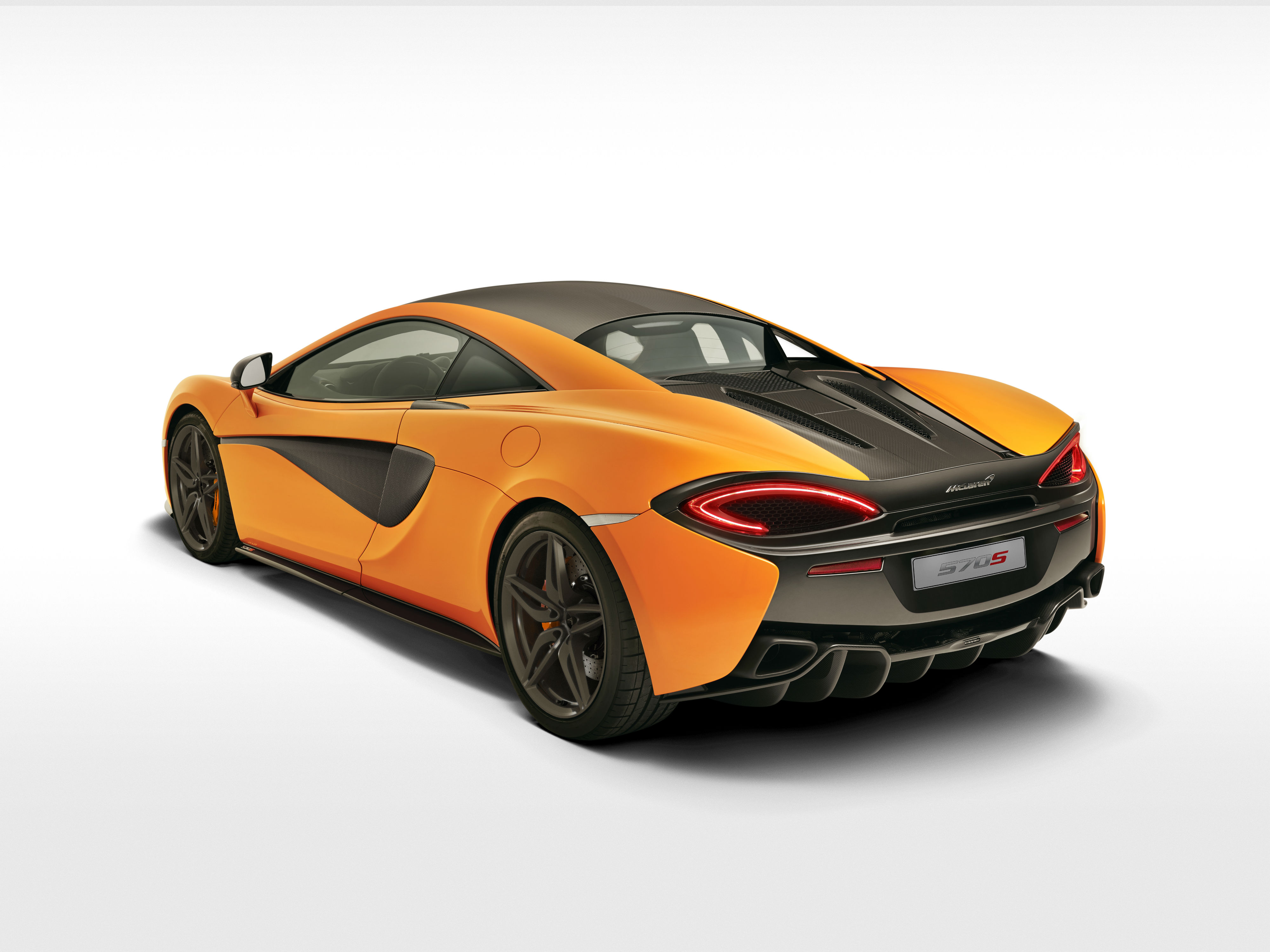 980669_02_McLaren 570S_NYlaunch