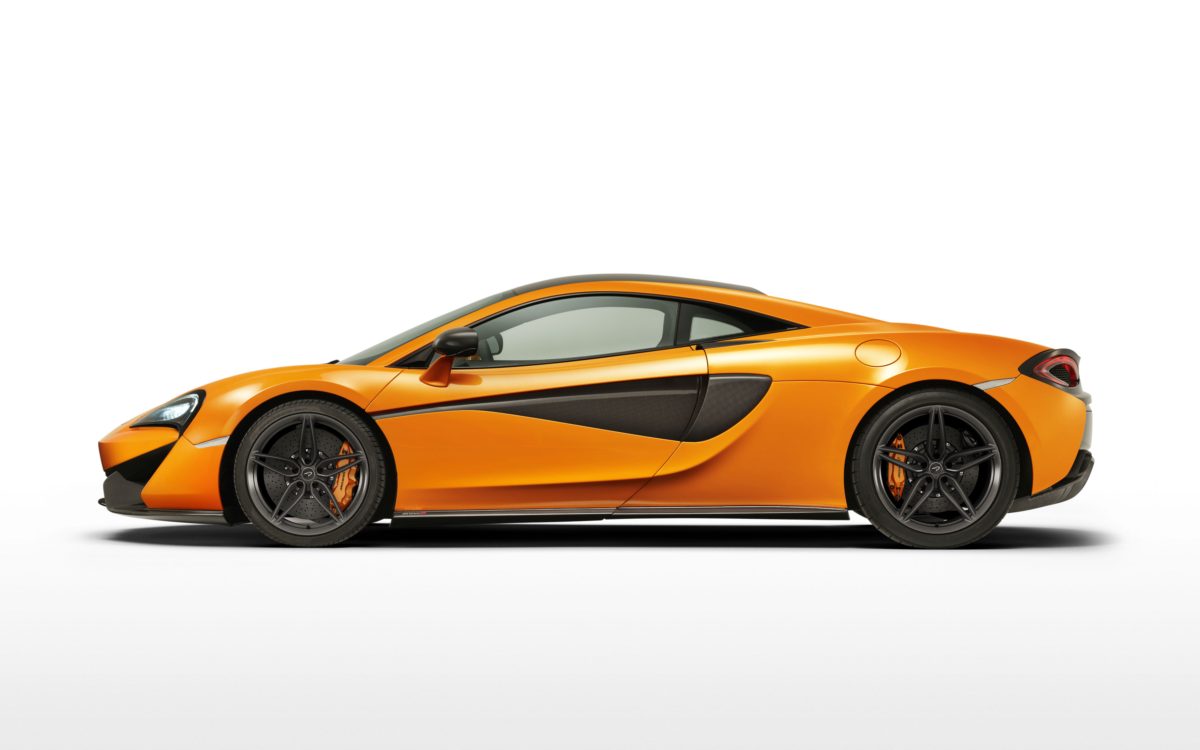 980670_03_McLaren 570S_NYlaunch