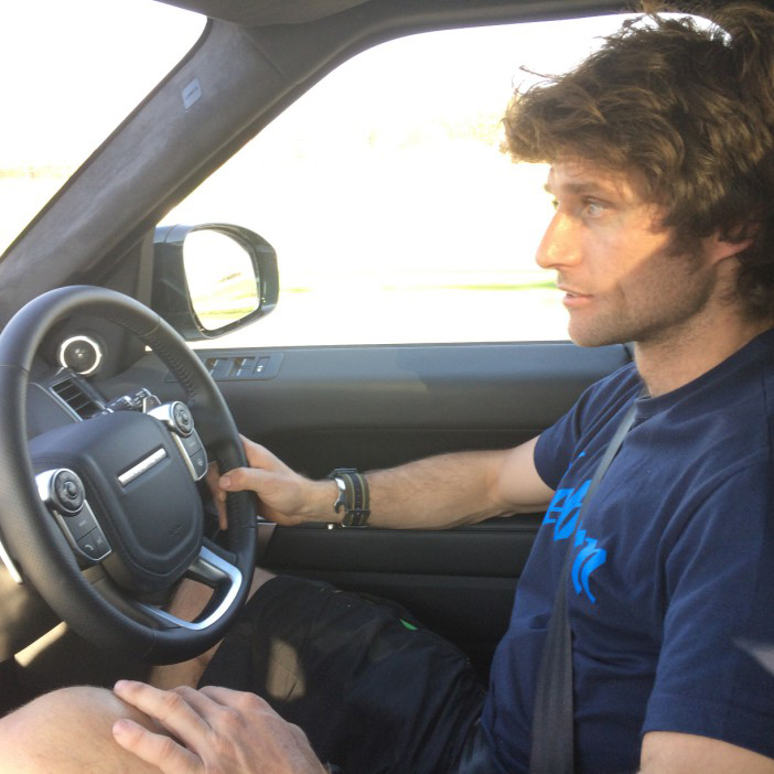 Guy Martin drives Range Rover Sport svr