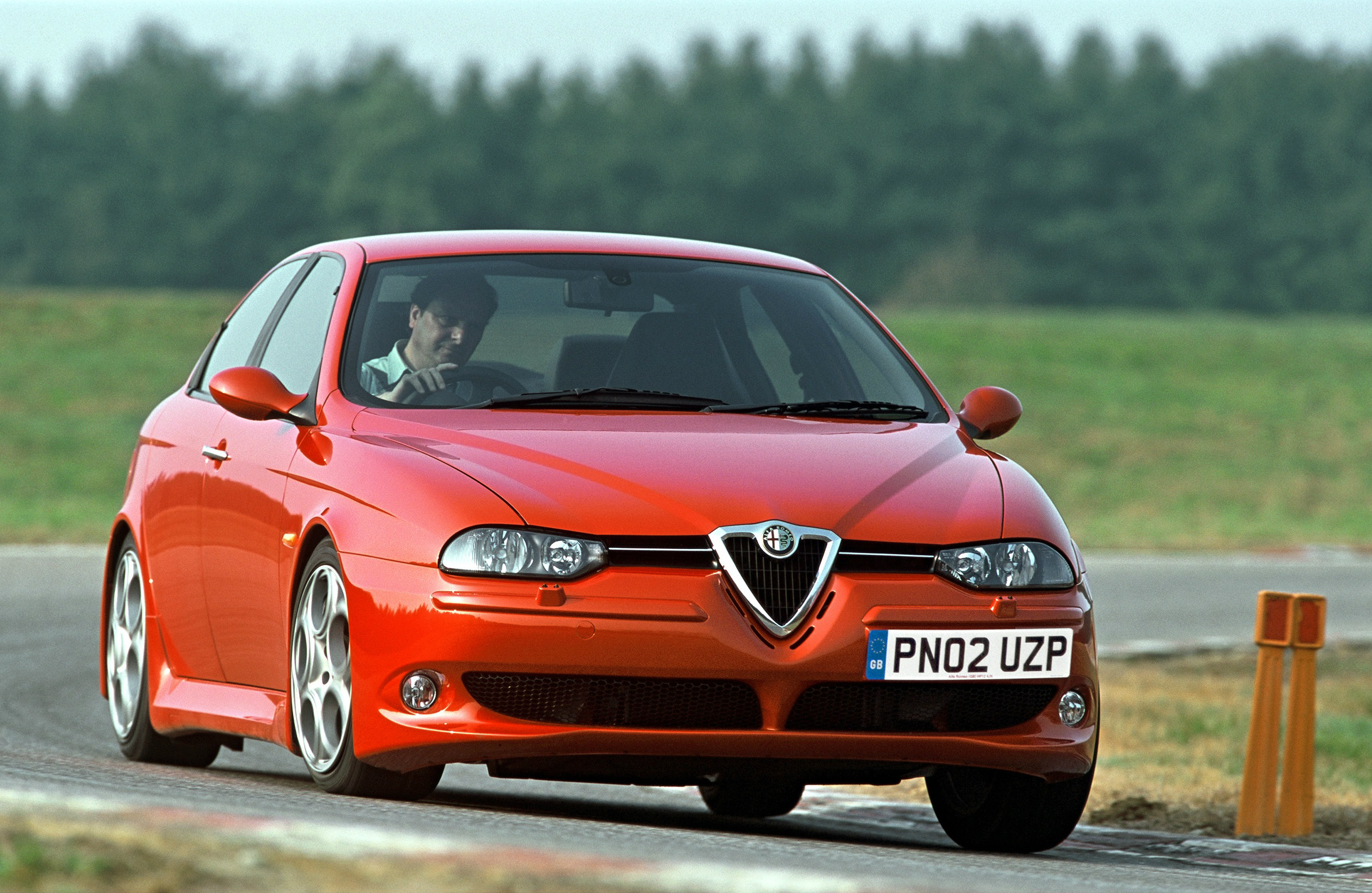 Alfa Romeo 156 GTA has a wonderful-sounding V6 engine