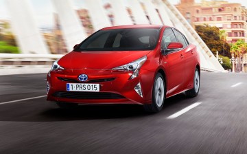 2016 Toyota Prius Mk 4 review