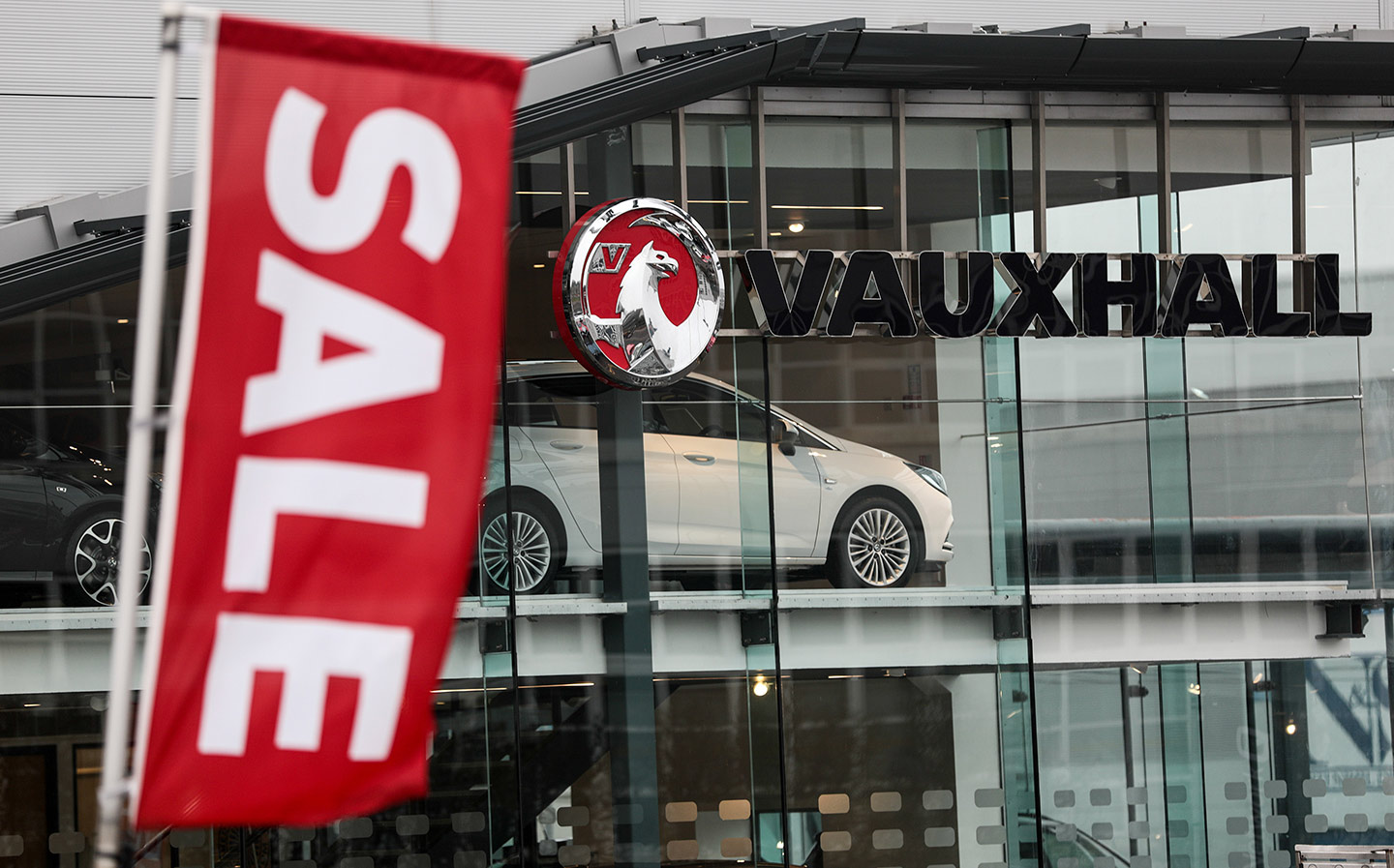 Peugeot and Citroen owner confirms Vauxhall buyout