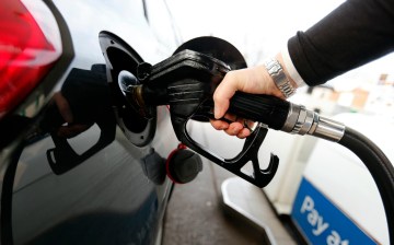 Drivers of pre-2016 diesel cars face London toxicity charge