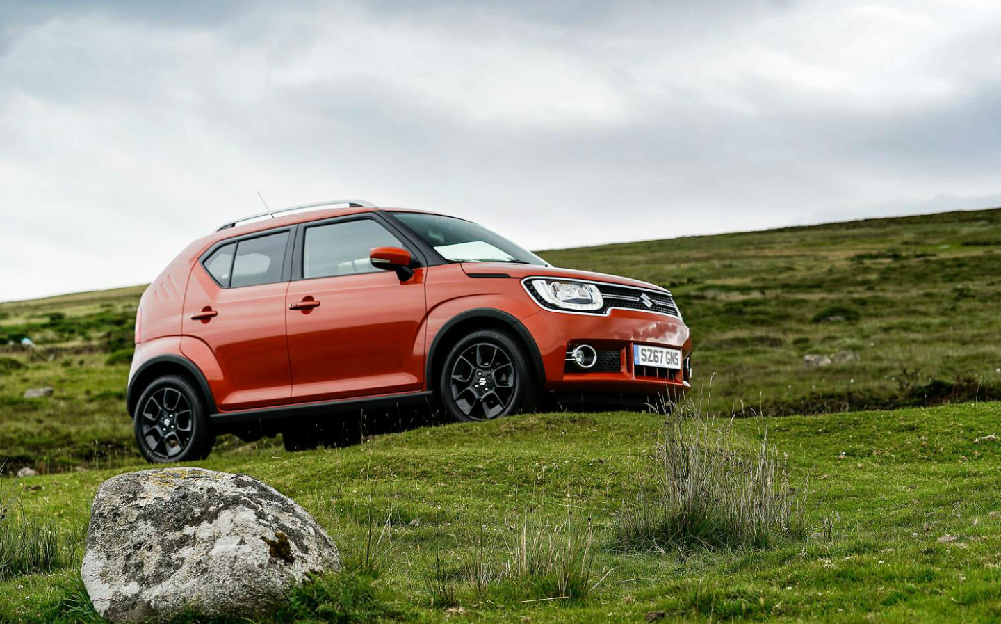 The best eco-friendly hybrid small cars: Suzuki-Ignis-2018