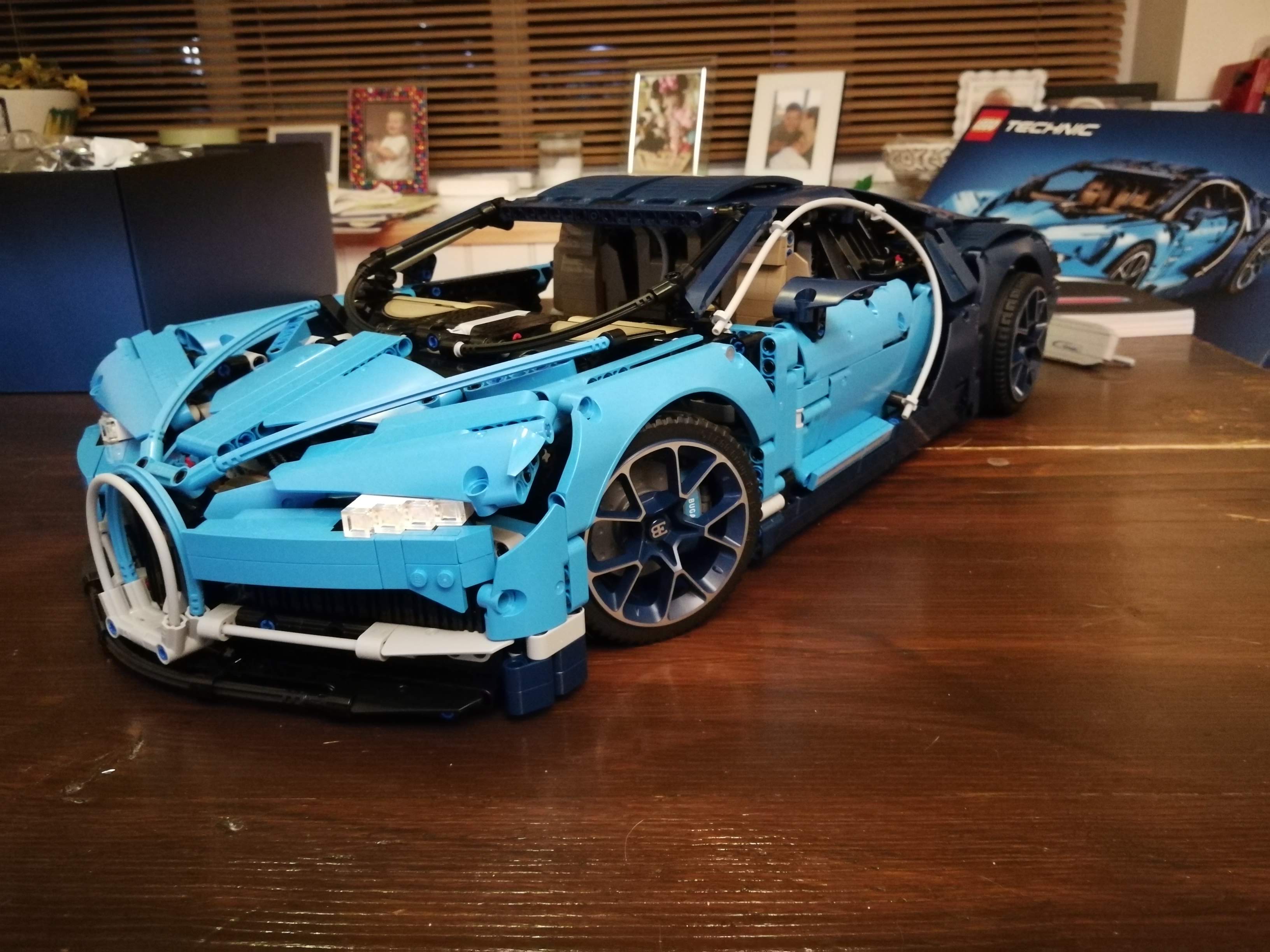 Lego technic bugatti chiron build