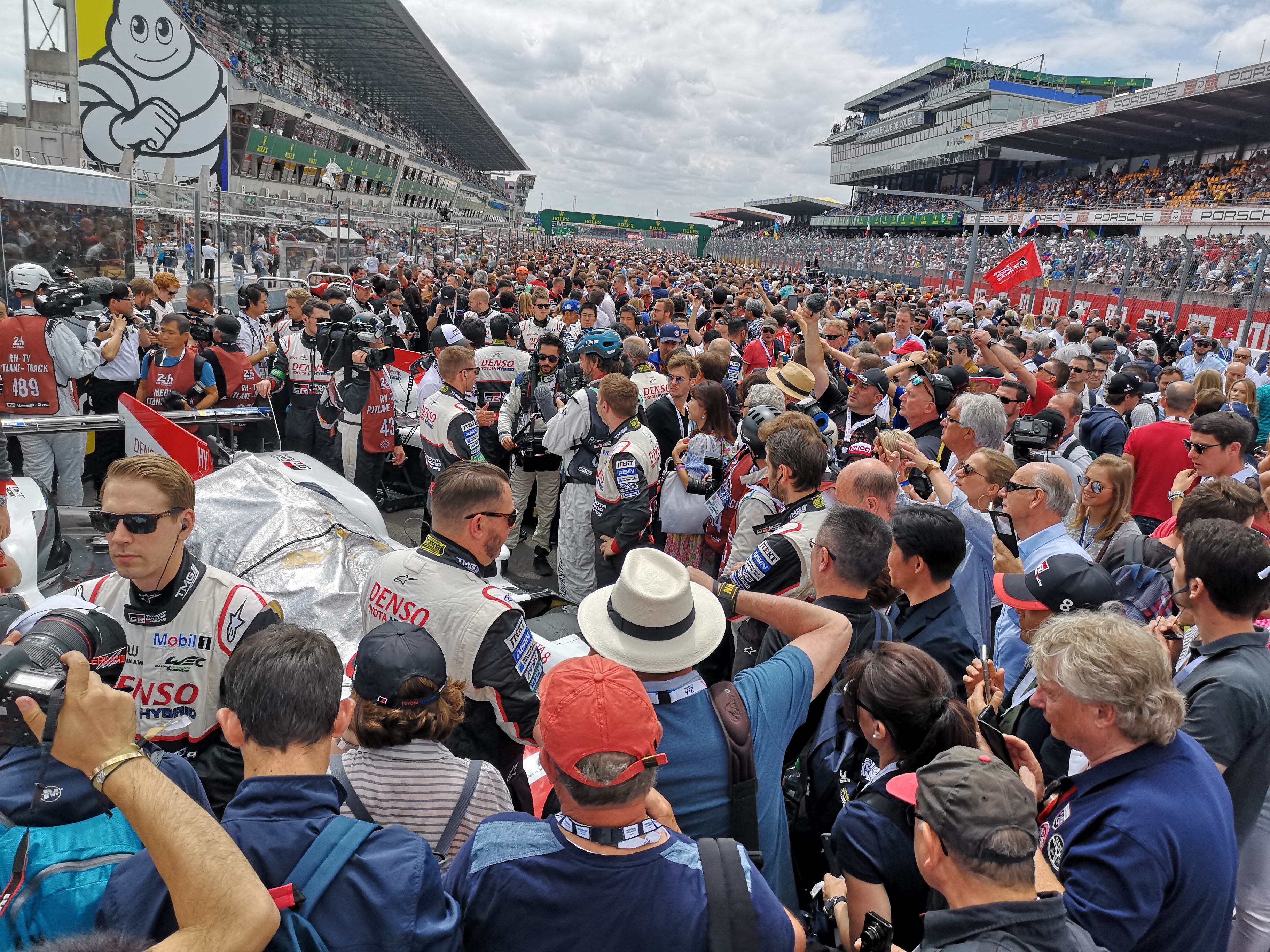 2018 Le Mans 24 Hours - Atmosphere - Grid walk