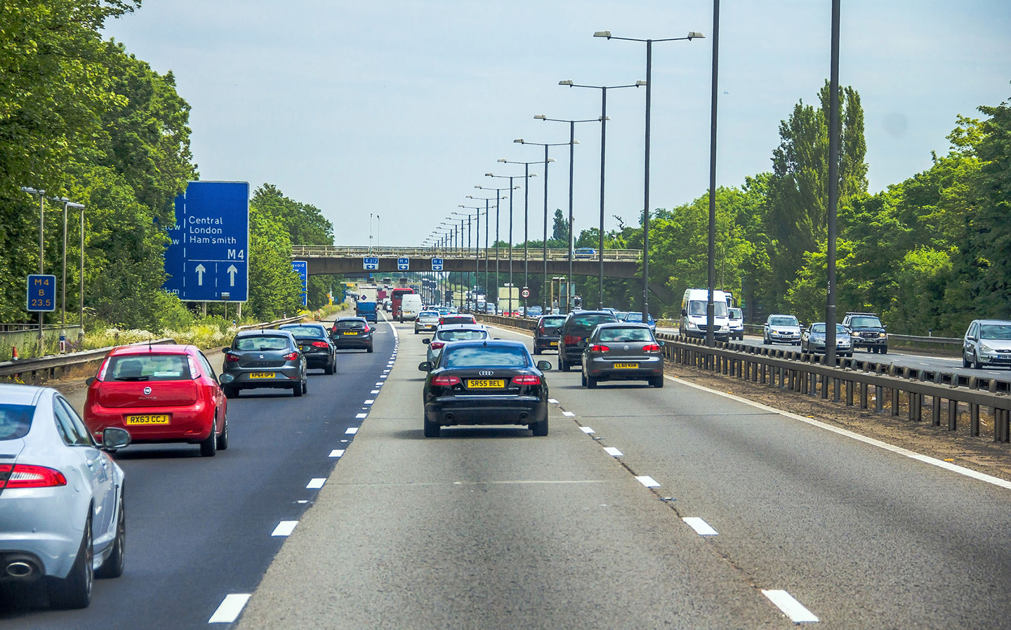 Over a third of motorists lack confidence when driving