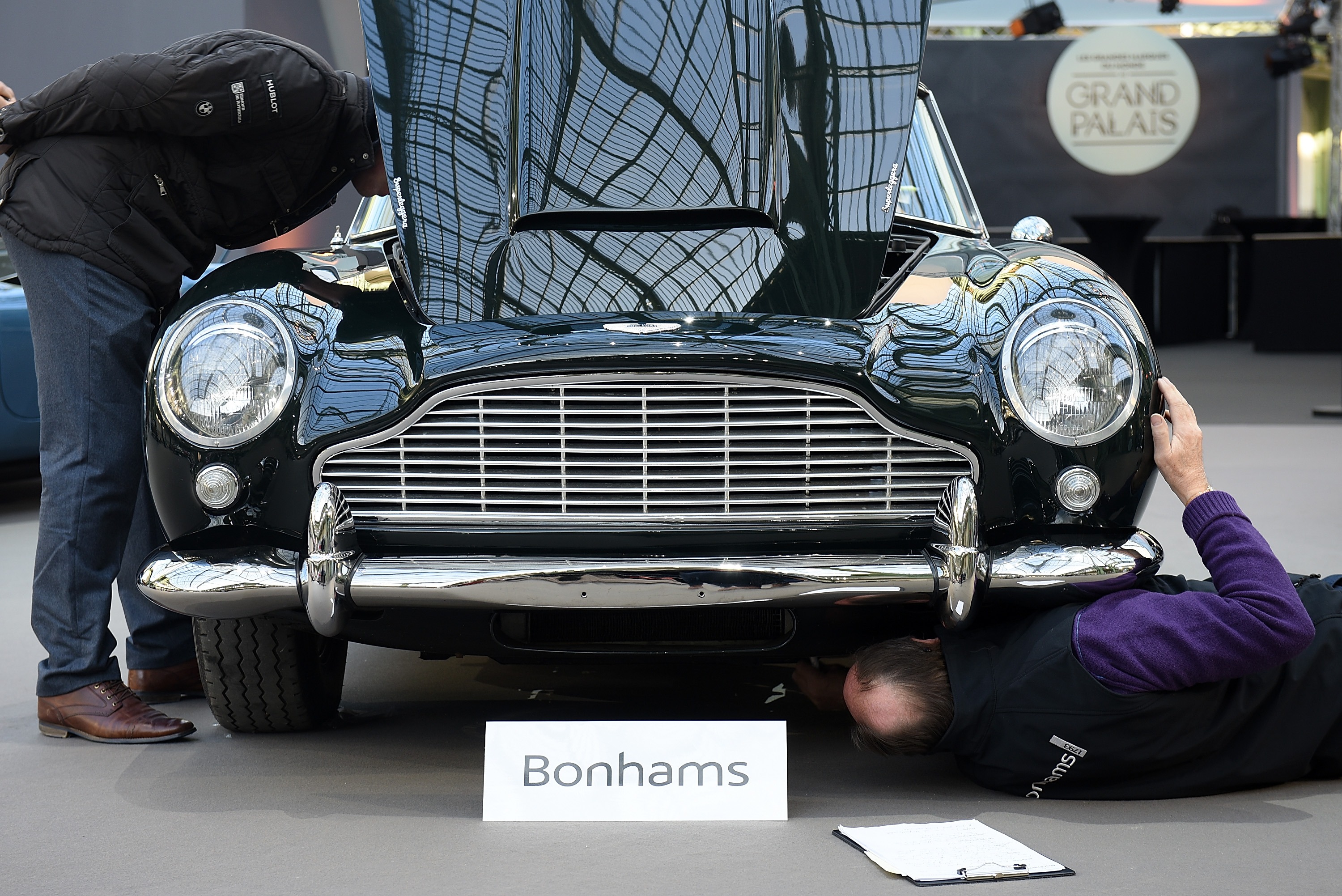 How to Buy a Classic Car: a buying guide by Charlotte Vowden for Driving.co.uk, in association with Footman James - auctions