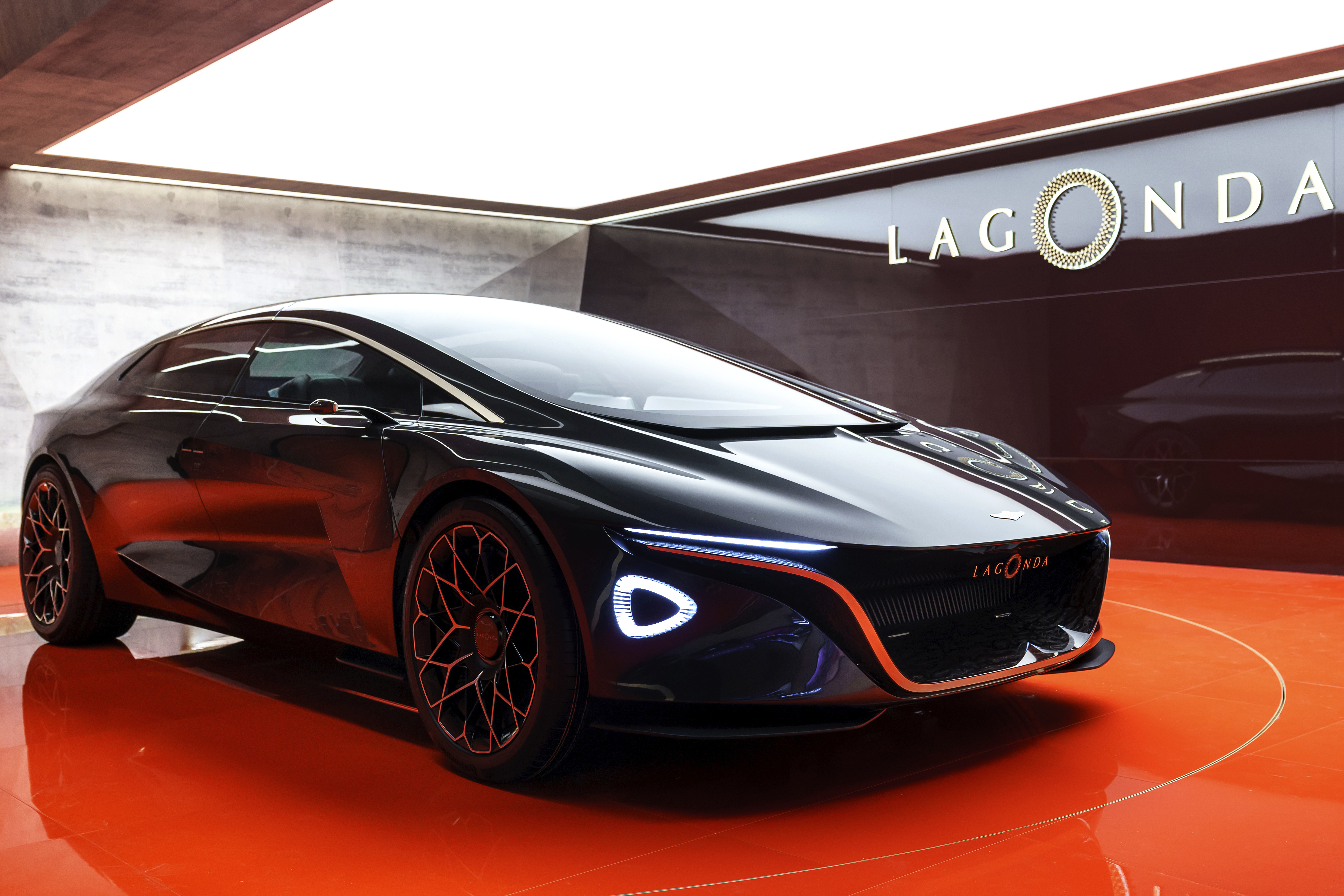 Aston Martin Lagonda Vision Concept 2018