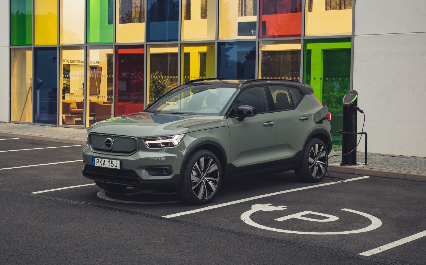 Volvo XC40 Recharge P8