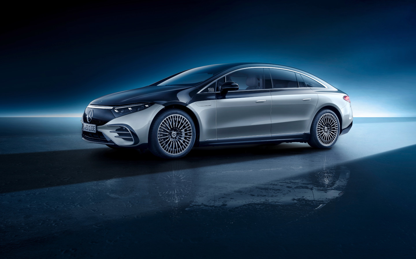 Mercedes fully reveals EQS electric flagship