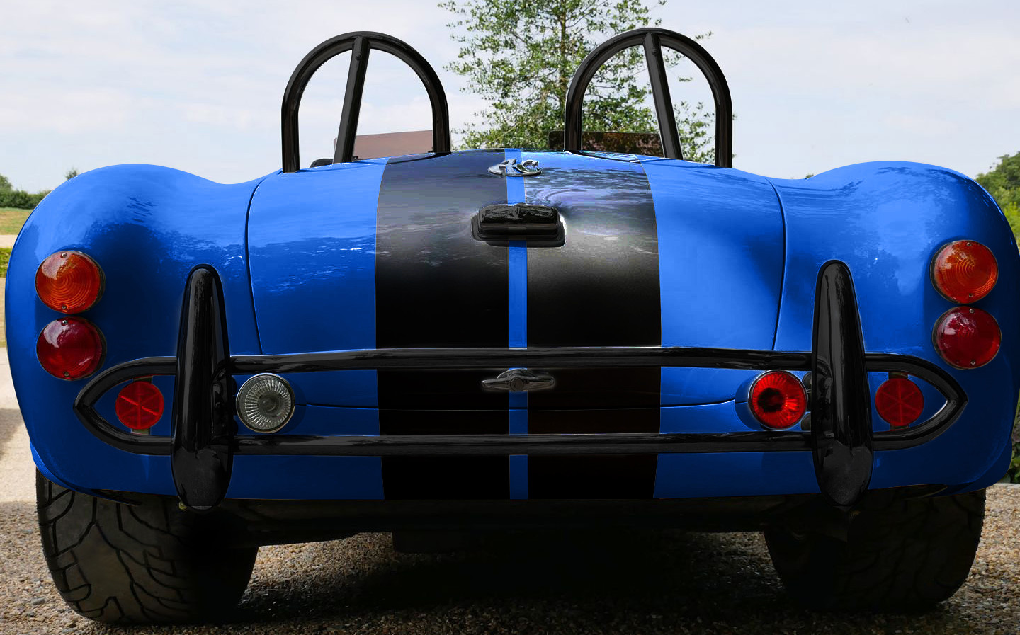 Entry level electric AC Cobra 4-electric revealed with 308bhp, 190 miles of range