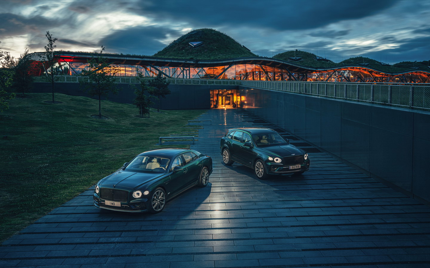 Bentley Flying Spur Hybrid Macallan