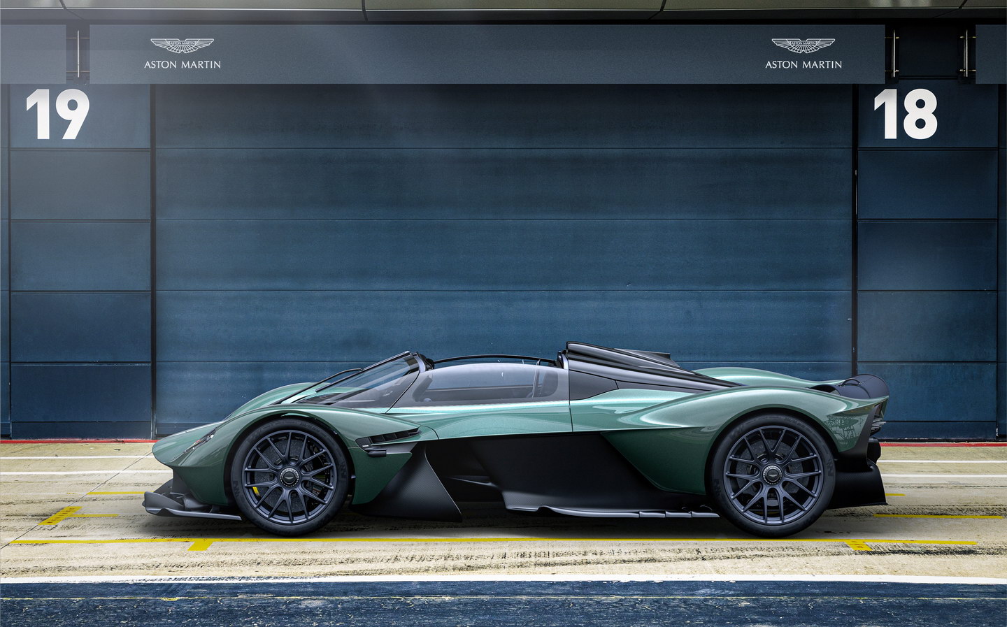 Aston Martin Valkyrie Spider