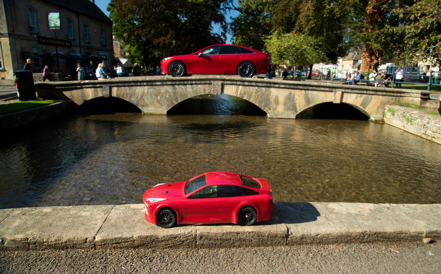 Toyota Mirai fuel-cell powered RC car