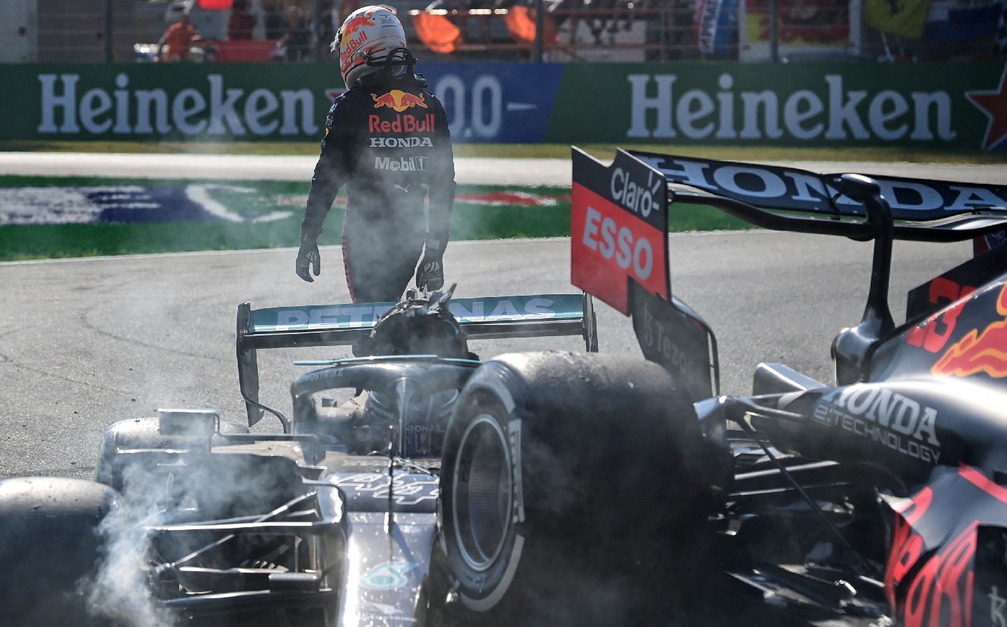 2021 Italian GP, Monza - Hamilton Verstappen crash