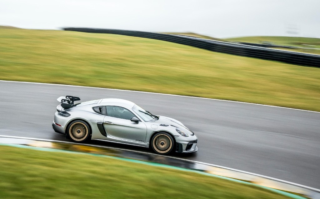 Porsche 718 Cayman GT4 RS review