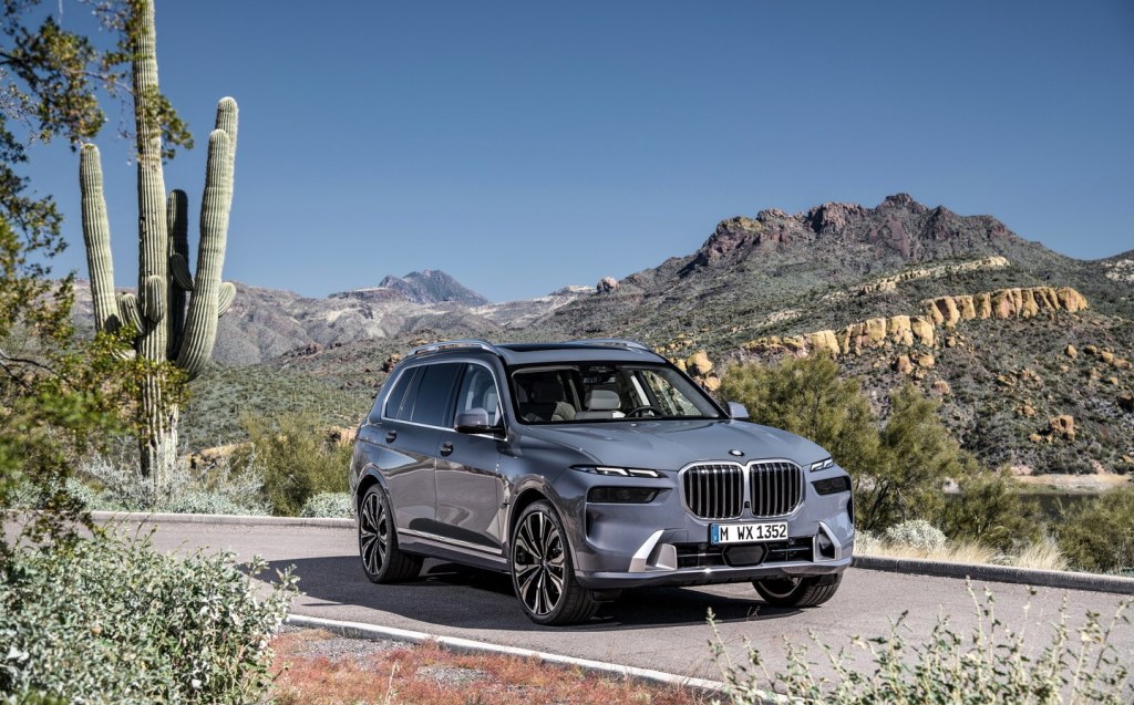 2023-BMW-X7