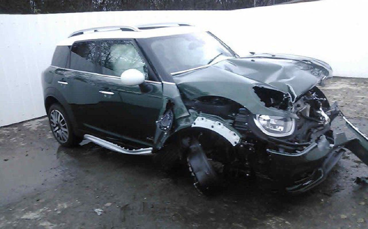 Wrecked Mini Countryman