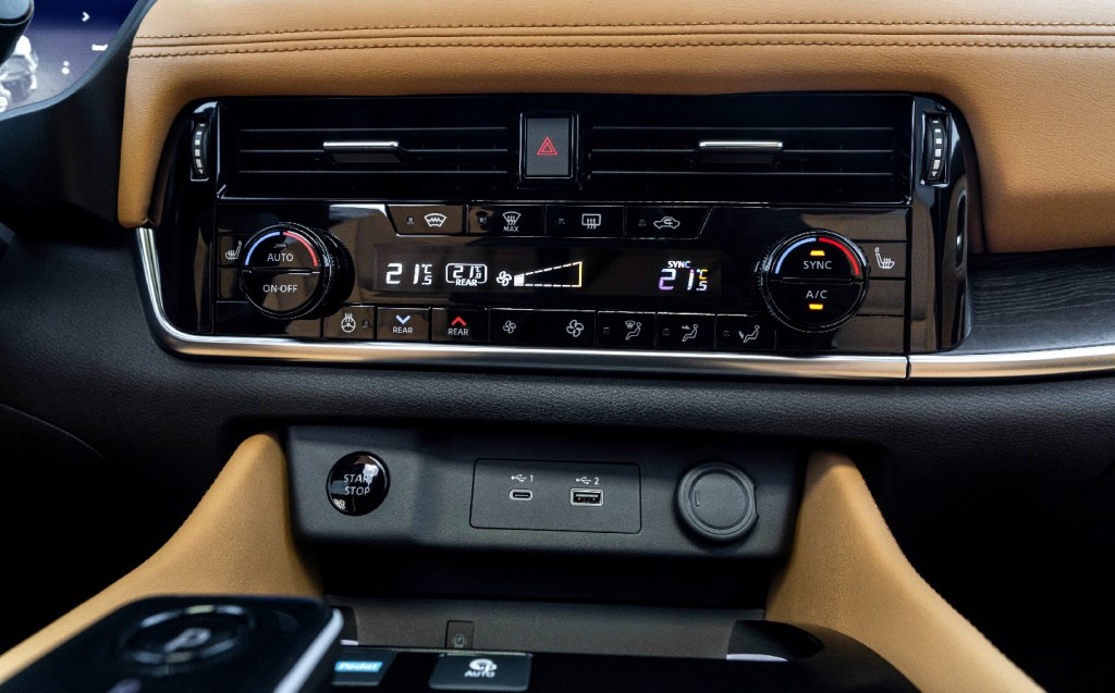 Nissan X-Trail 2022 interior