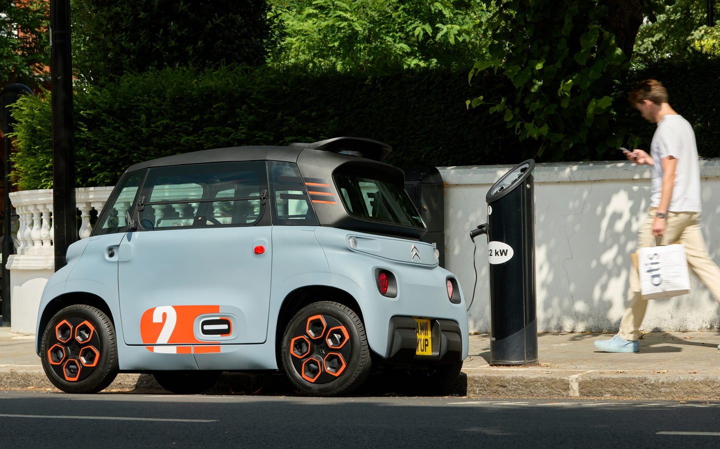 Citroen Ami charging up