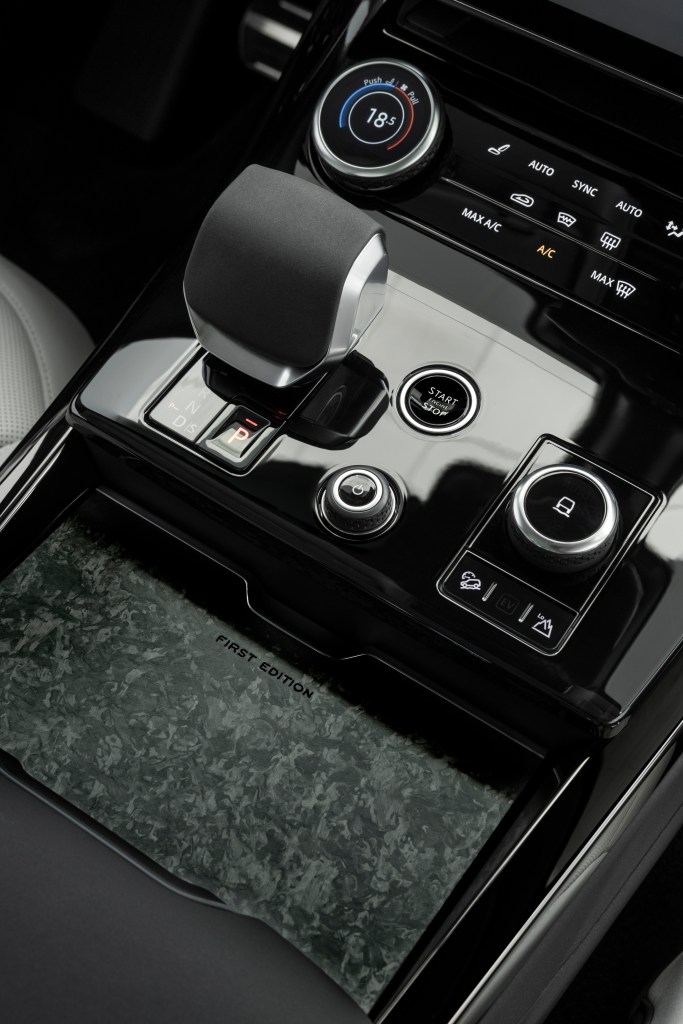 2023 Range Rover Sport interior