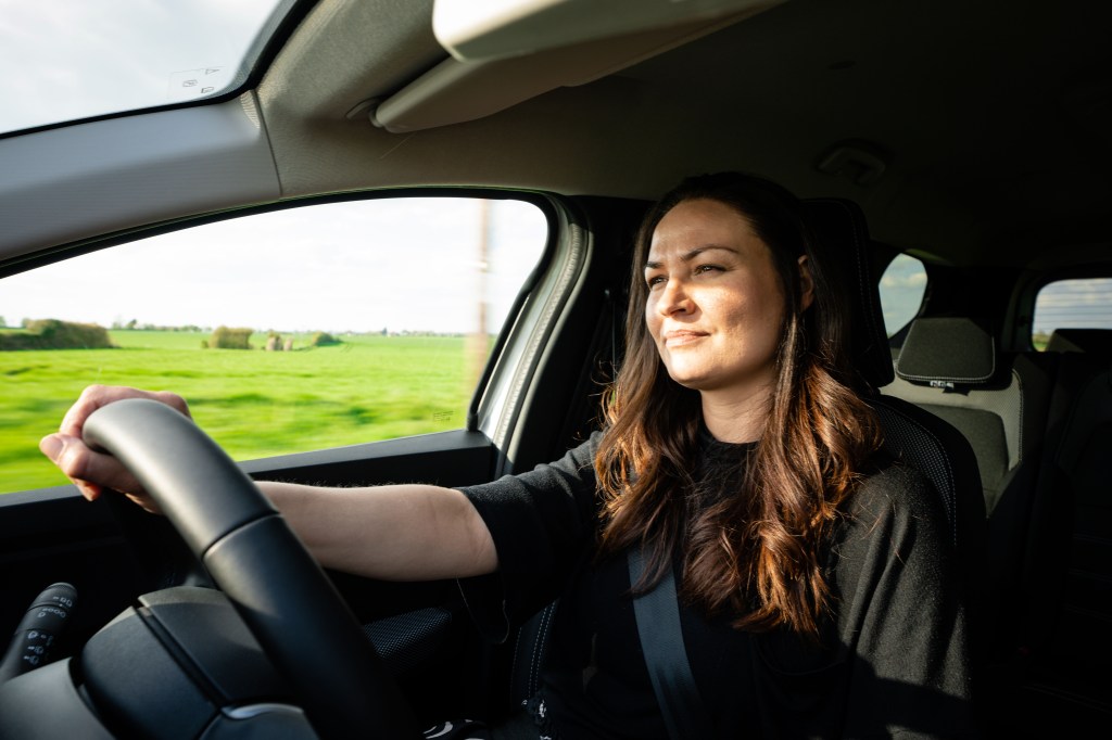 Misty Carpenter driving the 2023 Dacia Jogger TCe 110