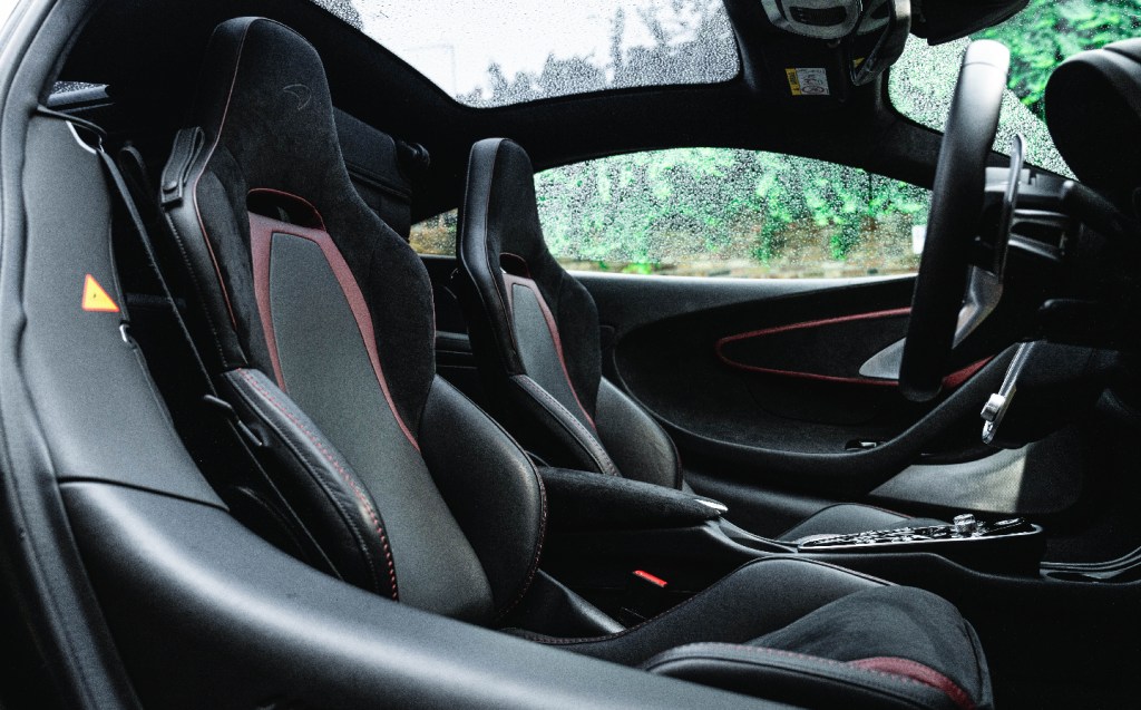 McLaren GT seats