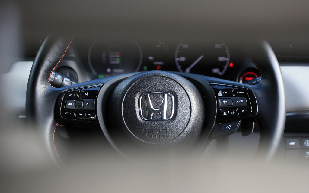 2023 Honda HR-V steering wheel