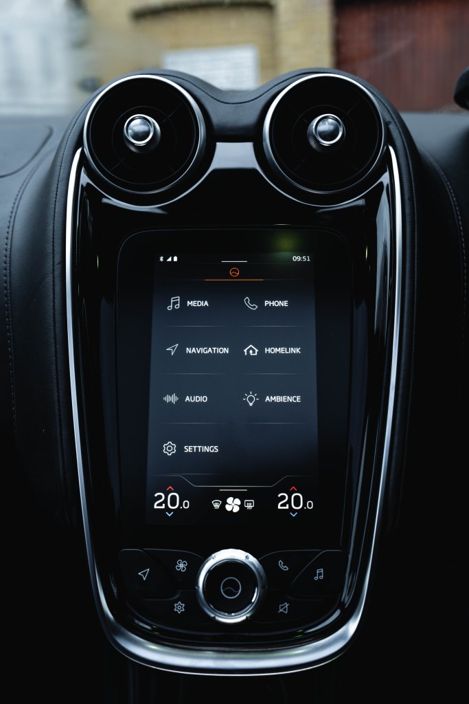 McLaren GT central infotainment screen