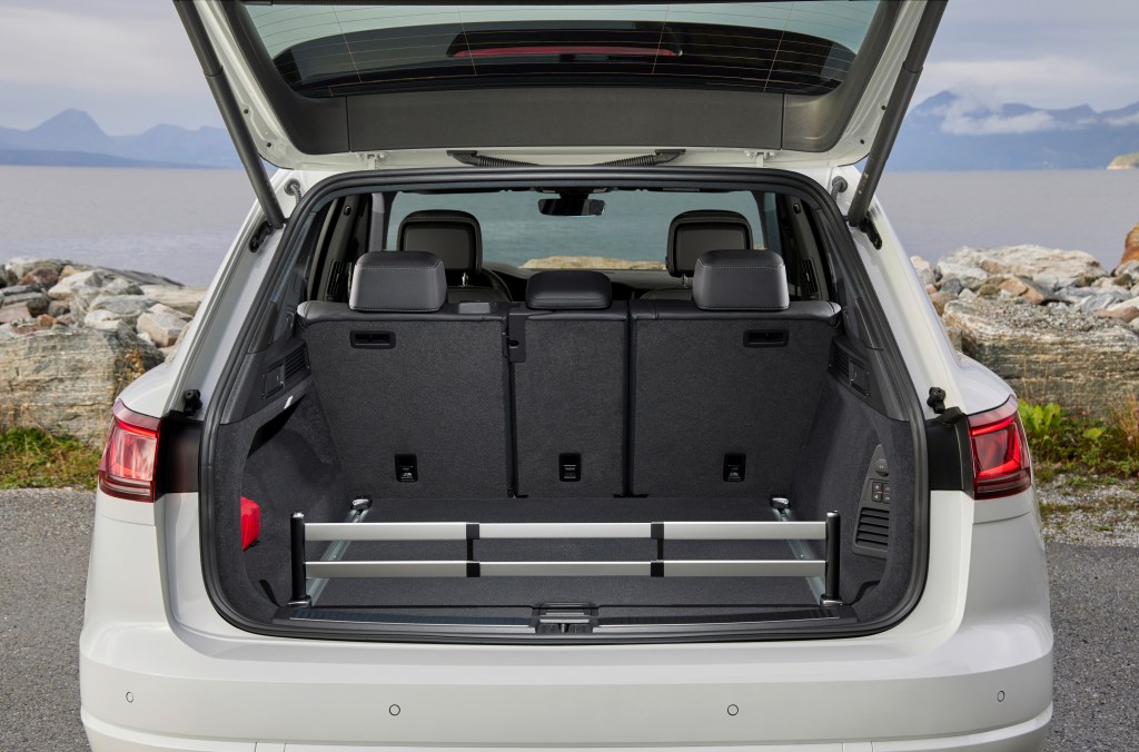 VW Touraeg 2024 boot space